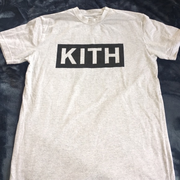 kith box logo t shirt